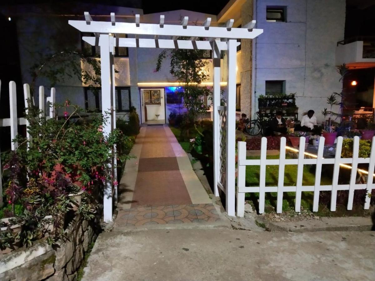 Hotel Seven Roads Kodaikanal Kültér fotó